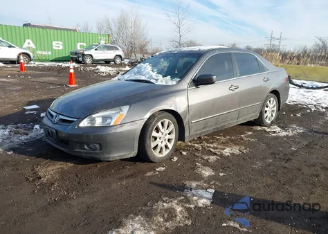 2007 Honda Accord 3.0 Ex z USA, uszkodzony, nr VIN 1HGCM66827A090274